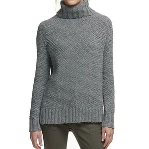 Patagonia Off Country Turtleneck Sweater -Small